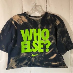 Nike Cropped Tee